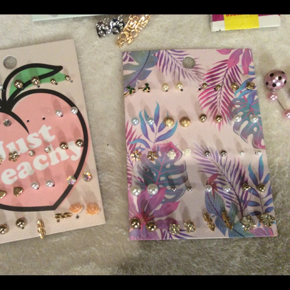 Jewelry - Picture 2 of 6